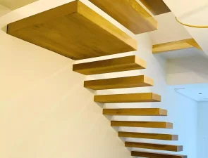 DESIGN.com®