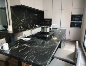 DESIGN.com®
